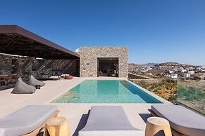 Untold Mykonos