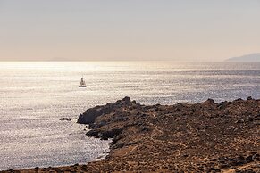 Untold Mykonos