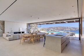 Untold Mykonos