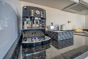 Central Suites Arouca