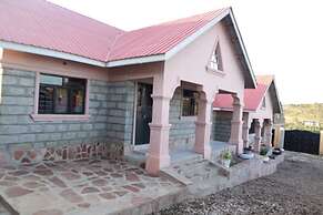 Stay.Plus Mara Holiday Homes