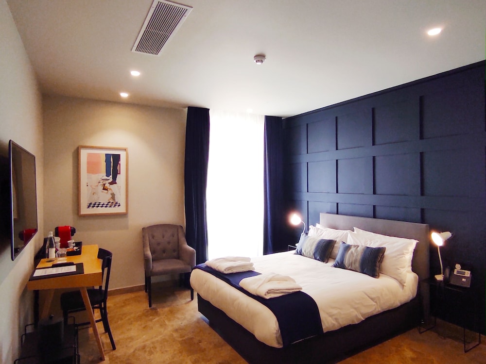 The Manoel Hotel
