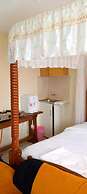 Stay.Plus Harlequin Studio Apartments
