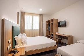 V Hotel