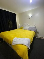 Stay.Plus Kings & Queen's Apartment