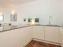 18 Abbey Sands