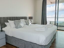 18 Abbey Sands