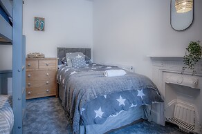 Hawtree Cottage - 2 Bed Cottage - Tenby