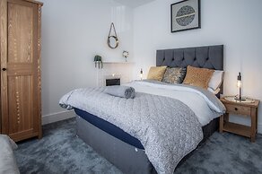 Hawtree Cottage - 2 Bed Cottage - Tenby