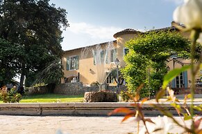 Château les Crostes