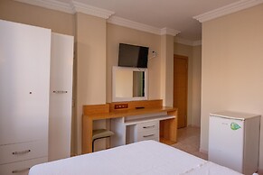 Arden Hotel