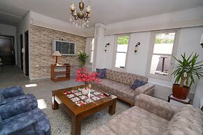 Arden Hotel