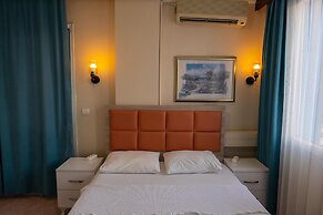 Arden Hotel