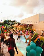 Dreamer Beach Club