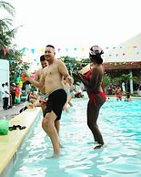 Dreamer Beach Club