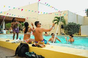 Dreamer Beach Club