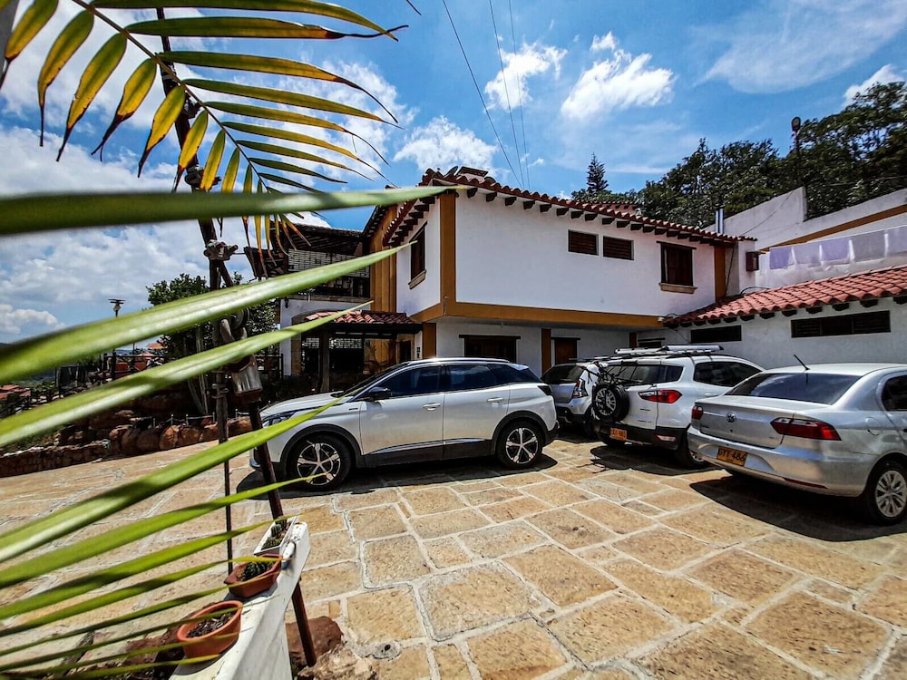 Hotel Las Rocas Resort