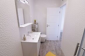 Apartments & Rooms Danivan Pool Villas B