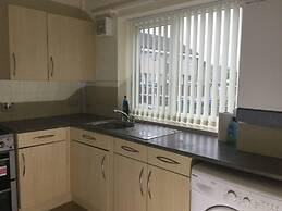 Nice Residential Within Easy Reach To Town