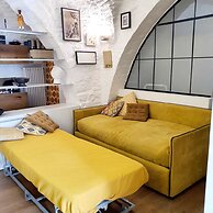 Beautiful Garden Apartment in Cisternino