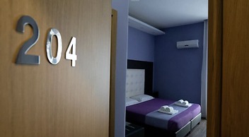 Sweet Central Hotel