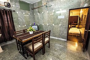 Arunik Inn