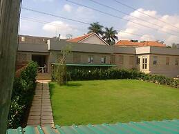 Safari Homes Hotel
