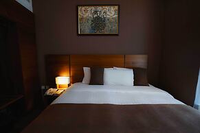 Nour Al Thuria Hotel