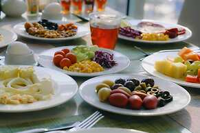 Nour Al Thuria Hotel