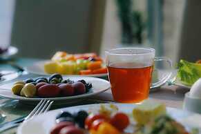 Nour Al Thuria Hotel