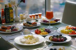 Nour Al Thuria Hotel