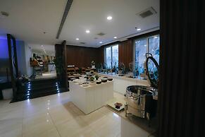Nour Al Thuria Hotel