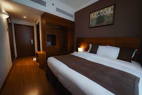 Nour Al Thuria Hotel
