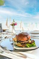 Zuzuu Beach Hotel