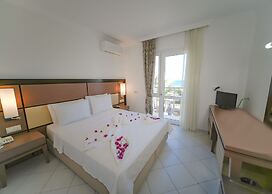 Zuzuu Beach Hotel