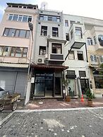 Blue Mansion Hotel