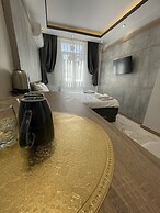 Blue Mansion Hotel