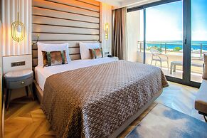 Alexia Resort & Spa