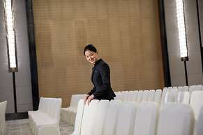 HUALUXE Yibin by IHG