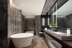 HUALUXE Yibin by IHG