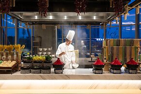 HUALUXE Yibin by IHG