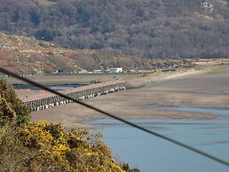 2 Bwth Mawr
