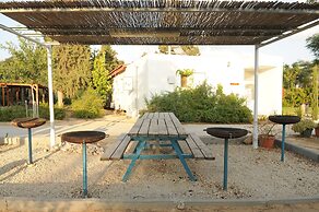 Mandara - Country Lodging