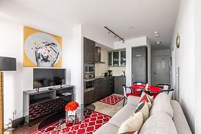 Classy 1 Bedroom Condo on 32 Floor in Downtown
