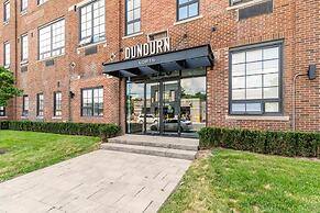 2BR 2 Storey Loft Free Parking Gym