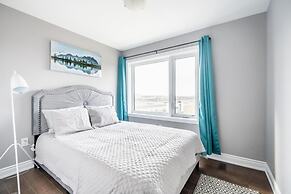 Modern Lakeshore 3BR 3BA TH Free Parking BBQ