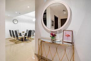 2BD 2 5BA Superior Apt With Pool Gym Beach Access