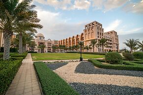 2BD 2 5BA Superior Apt With Pool Gym Beach Access