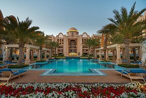 2BD 2 5BA Superior Apt With Pool Gym Beach Access