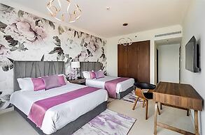 2BD 2 5BA Superior Apt With Pool Gym Beach Access